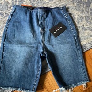 Women’s Risen pull on jean biker shorts